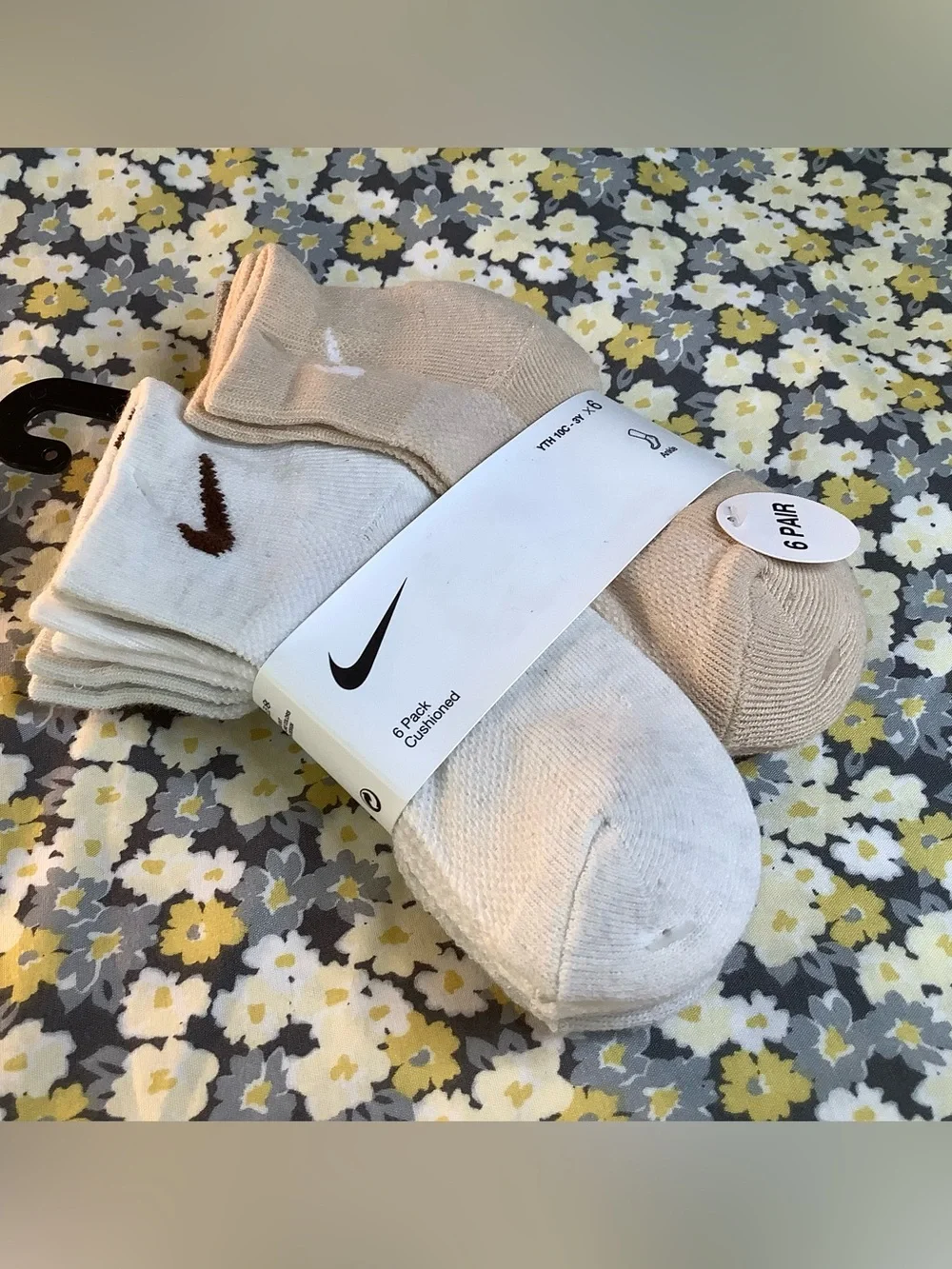 Nike Kid's Cushioned No-Show Socks - White & Beige (6 Pack)